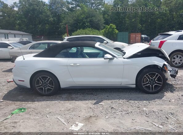 1FATP8UH7J5138684 2018 FORD MUSTANG White Vista interior trasera