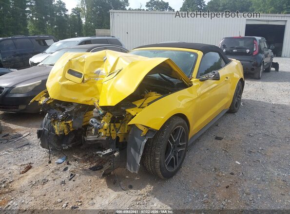 1FATP8UH8J5156563 2018 FORD MUSTANG Yellow Vista tres cuartos delantera izquierda