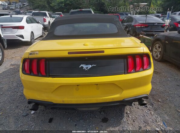 1FATP8UH8J5156563 2018 FORD MUSTANG Yellow 