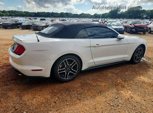1FATP8UH8M5100868 2021 FORD MUSTANG Белый Задняя правая четверть