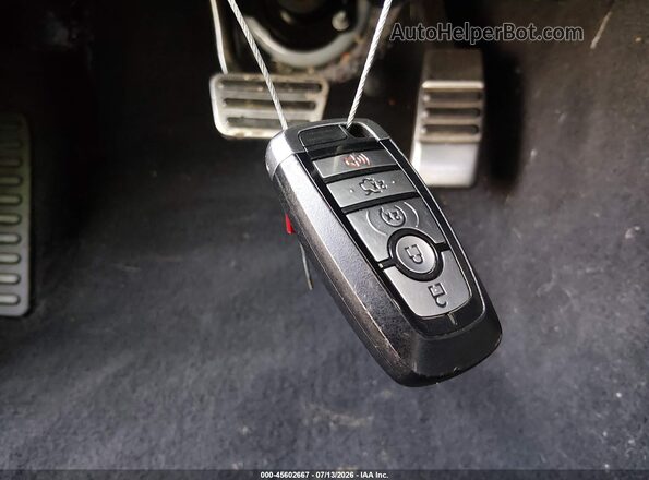 1FATP8UH8N5106025 2022 FORD MUSTANG Белый Вид панели приборов