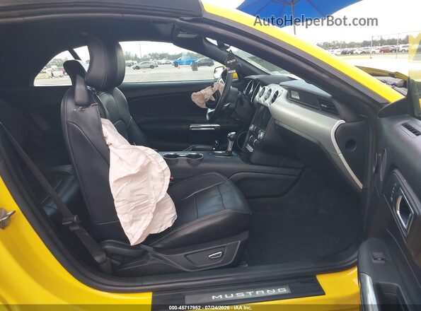 1FATP8UH9G5216875 2016 FORD MUSTANG Yellow წინა სალონის ხედი