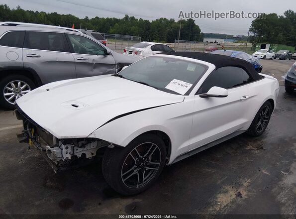 1FATP8UH9J5111146 2018 FORD MUSTANG Белый Передняя левая четверть
