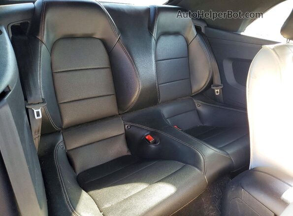 1FATP8UH9L5137653 2020 FORD MUSTANG Red უკანა სავარძლების ხედი