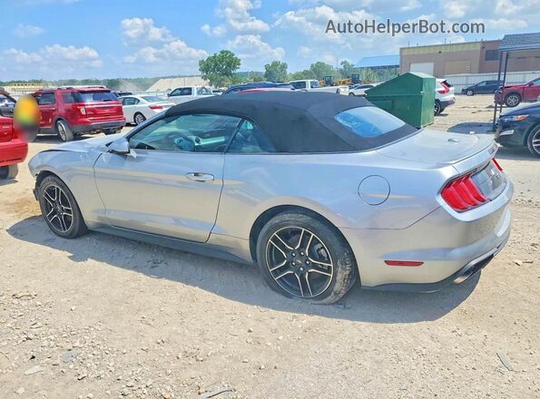 1FATP8UH9M5111815 2021 FORD MUSTANG Серебряный Задняя левая четверть