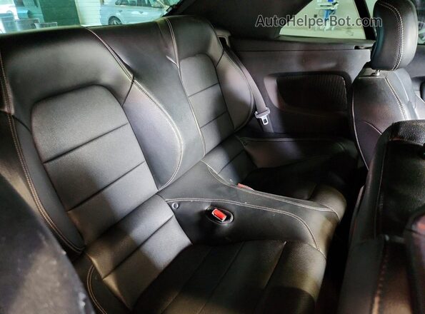 1FATP8UHXH5313293 2017 FORD MUSTANG Gray Вид задніх сидінь