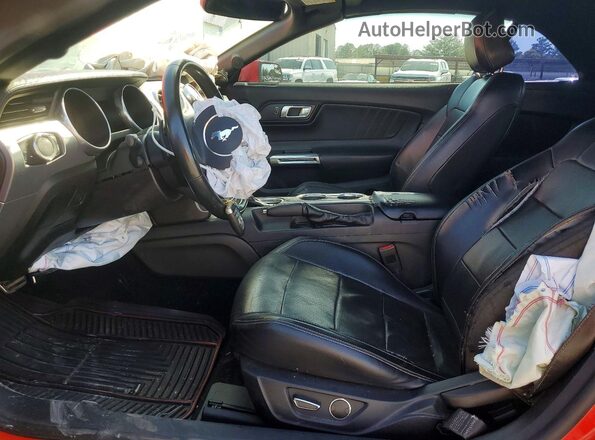 1FATP8UHXK5138650 2019 FORD MUSTANG Red Widok wnętrza z przodu