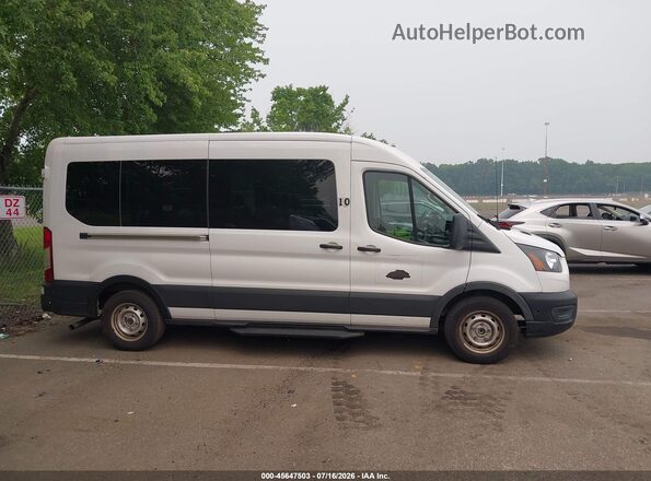 1FBAX2C85NKA53659 2022 FORD TRANSIT-350 White Սալոնի հետևի տեսք