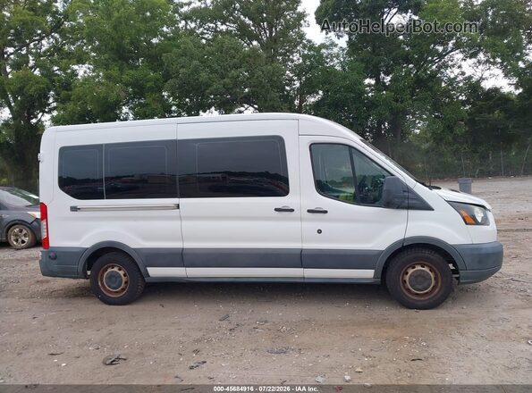 1FBAX2CM8HKA18275 2017 FORD TRANSIT-350 White Widok wnętrza z tyłu