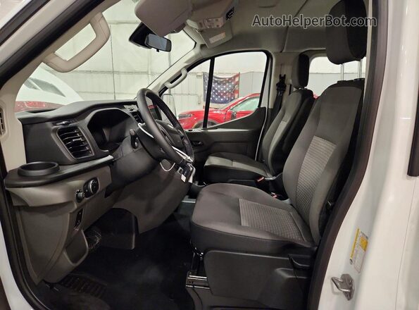 1FBAX2Y80TKA69922 2026 FORD TRANSIT White Vista interior delantera