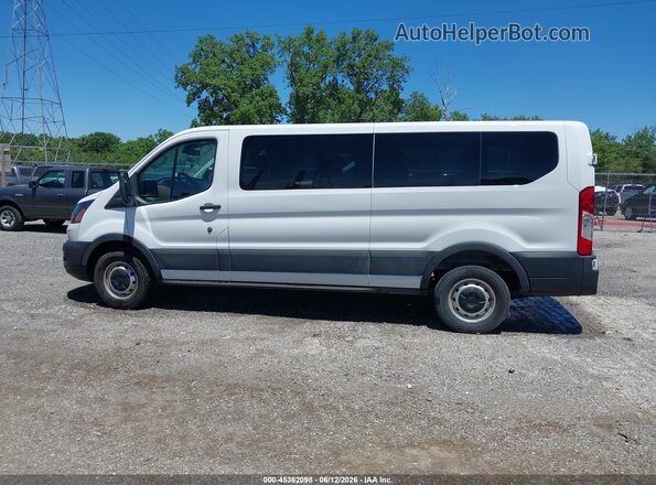 1FBAX2Y84NKA14523 2022 FORD TRANSIT-350 White სალონის 360-გრადუსიანი ხედი