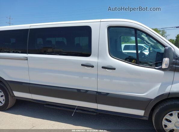 1FBAX2Y88NKA48965 2022 FORD TRANSIT-350 White უკანა სალონის ხედი
