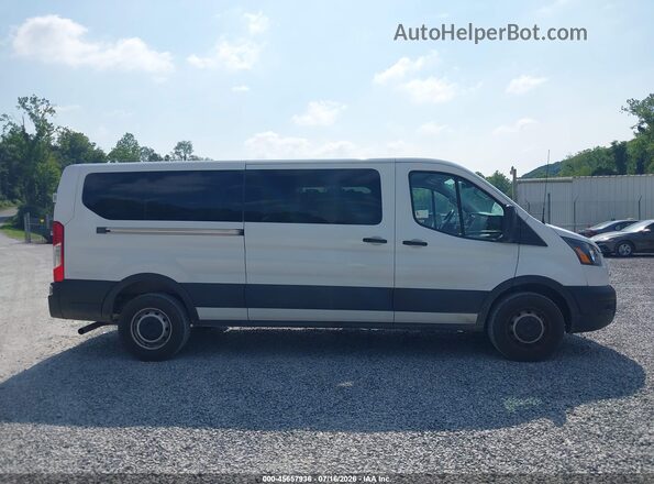 1FBAX2YG4NKA14724 2022 FORD TRANSIT-350 White Rear interior view