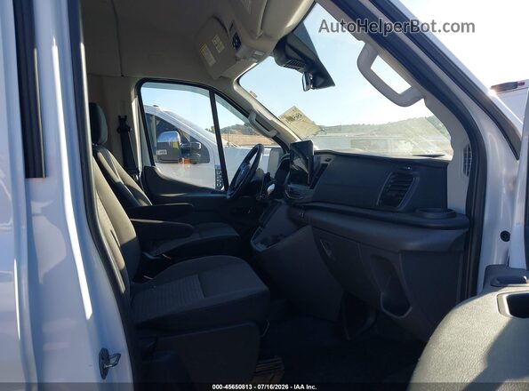 1FBAX9CG6NKA49474 2022 FORD TRANSIT-350 Белый Вид салона спереди