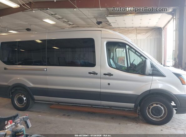1FBZX2CM8JKB40563 2018 FORD TRANSIT-350 Silver Widok wnętrza z tyłu