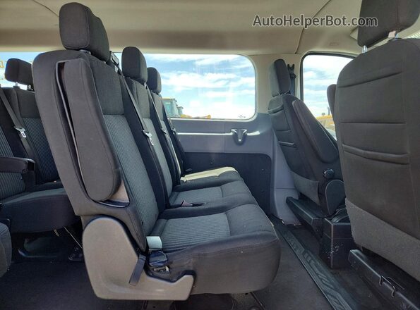 1FBZX2ZM2JKA37467 2018 FORD TRANSIT White Widok wnętrza z tyłu