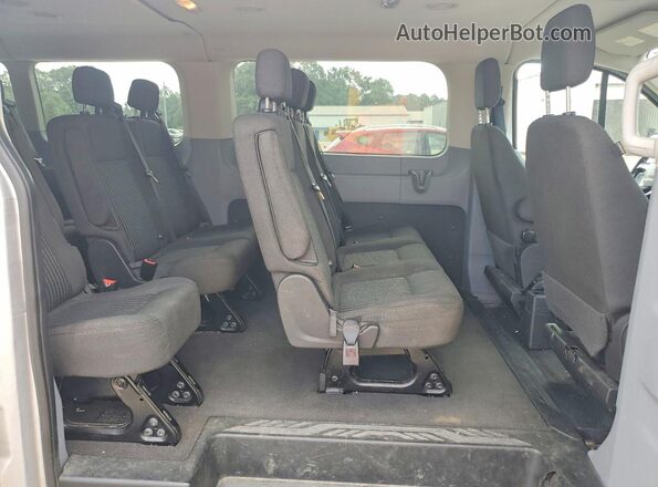 1FBZX2ZM9GKA85704 2016 FORD TRANSIT Silver Widok wnętrza z tyłu