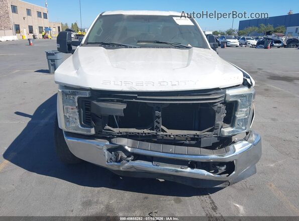 1FD7X2A64HEB54097 2017 FORD F-250 White Դիմացի տեսք