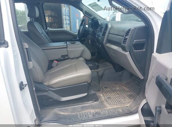 1FD7X2A65HEE07427 2017 FORD F-250 White წინა სალონის ხედი
