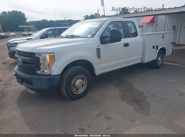 1FD7X2A66HEE07422 2017 FORD F-250 White წინა მარცხენა ხედი სამი მეოთხედიდან