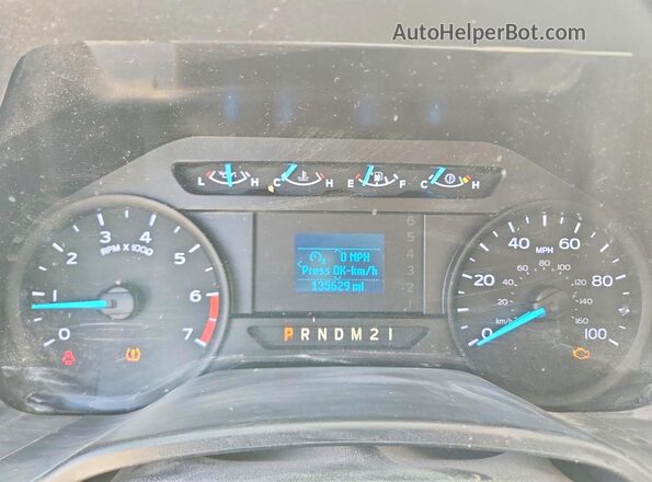 1FD7X2B66JEC27135 2018 FORD F250 Белый Вид щитка приборов