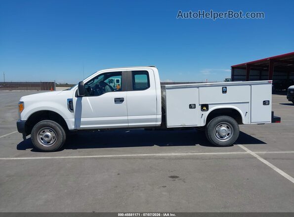 1FD7X2B69HEE29042 2017 FORD F-250 White 