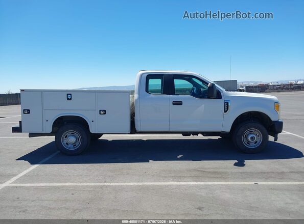 1FD7X2B69HEE29042 2017 FORD F-250 White 