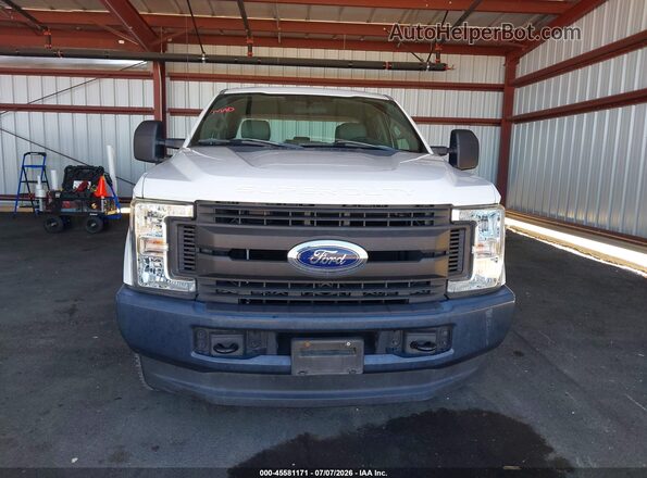 1FD7X2B69HEE29042 2017 FORD F-250 White Widok wnętrza 360 stopni