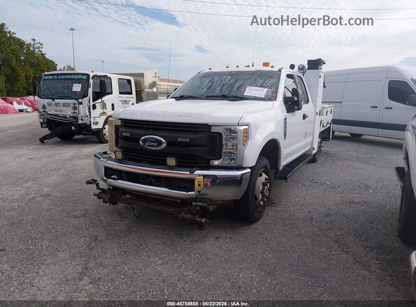 1FD7X3B61JEB52964 2018 FORD F350 White წინა მარცხენა ხედი სამი მეოთხედიდან