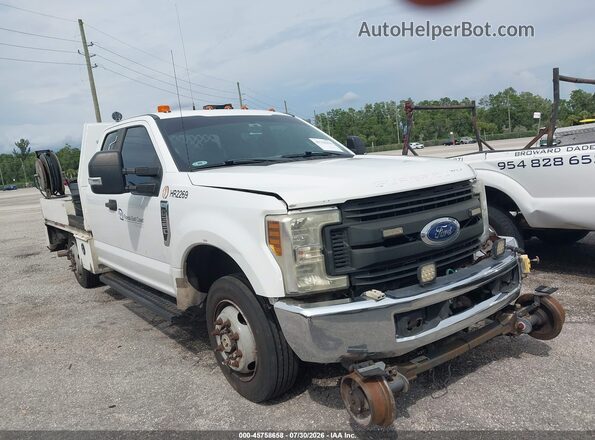 1FD7X3B61JEB52964 2018 FORD F350 White 