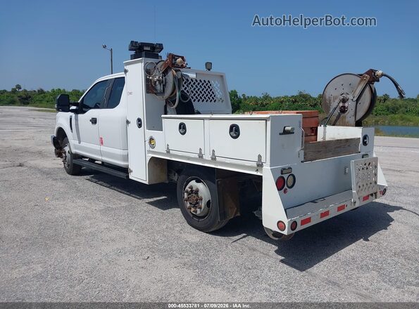 1FD7X3B68JEB52962 2018 FORD F350 White Trasero izquierdo