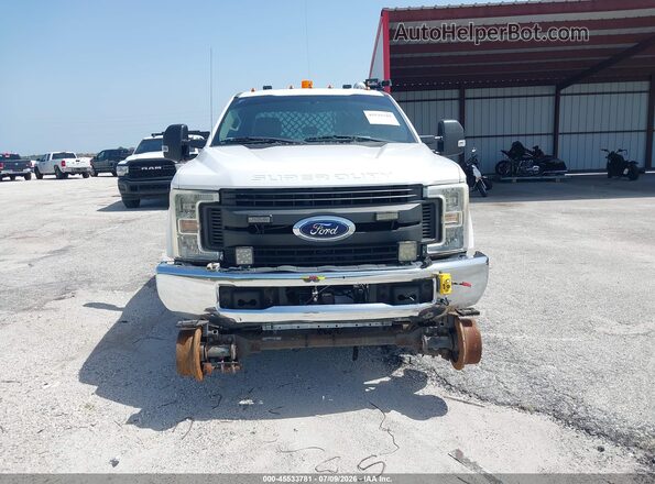 1FD7X3B68JEB52962 2018 FORD F350 White Vista frontal