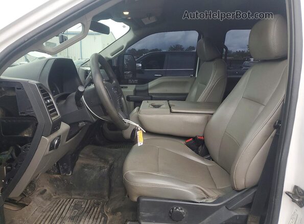 1FD8W3GT5NEC70916 2022 FORD F350 Белый Вид салона спереди