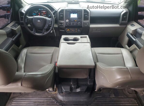 1FD8W3GT5NEC70916 2022 FORD F350 Белый Вид панели приборов