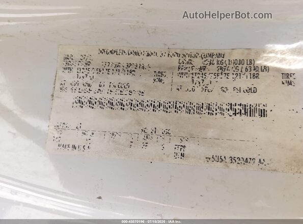 1FDBF2A61HEE26795 2017 FORD F-250 White Widok komory silnika