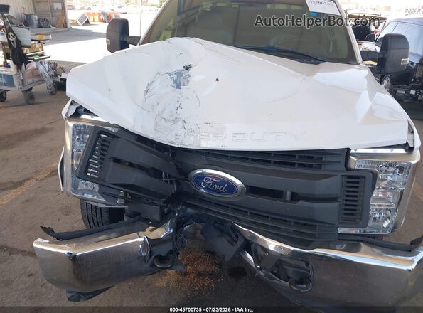 1FDBF2A62HEC82545 2017 FORD F-250 White Դիմացի տեսք