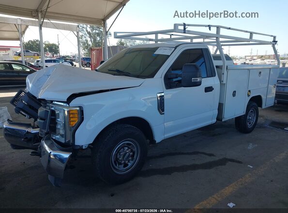 1FDBF2A62HEC82545 2017 FORD F-250 White Առջևի ձախ երեք քառորդ տեսարան