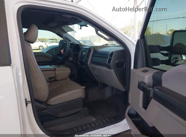1FDBF2A62HEC82545 2017 FORD F-250 White Սալոնի դիմացի տեսք