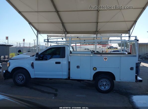 1FDBF2A62HEC82545 2017 FORD F-250 White Սալոնի 360 աստիճան տեսք