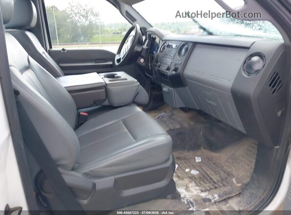 1FDBF2A65GEC86653 2016 FORD F-250 Белый Вид салона спереди