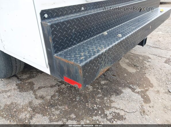 1FDBF2A65HEE07201 2017 FORD F-250 Белый Вид задней части салона