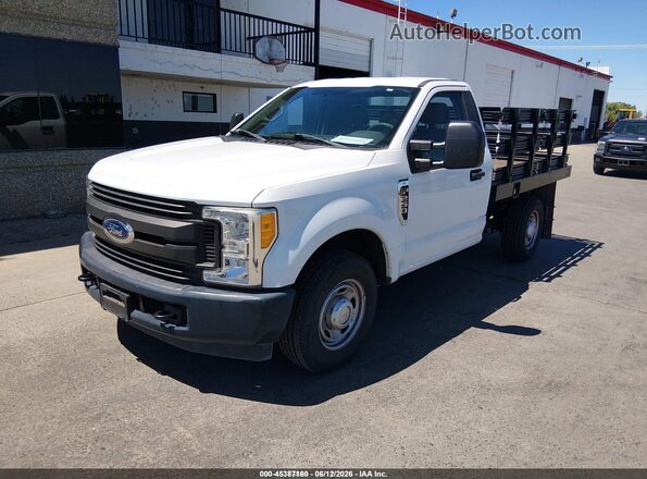 1FDBF2A67HEE28955 2017 FORD F-250 White Vista tres cuartos delantera izquierda