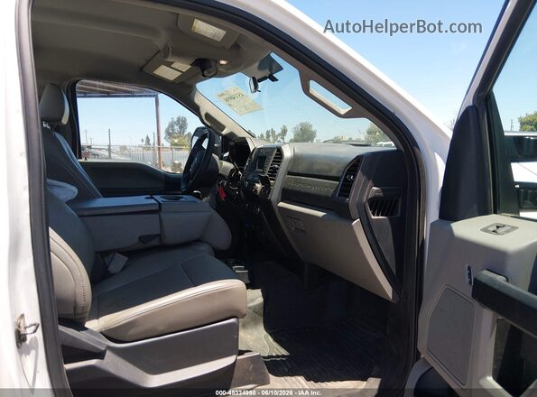1FDBF2B63KEF82181 2019 FORD F-250 White Widok wnętrza z przodu