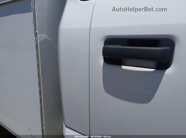 1FDBF2B63KEF82181 2019 FORD F-250 White Widok wnętrza z tyłu