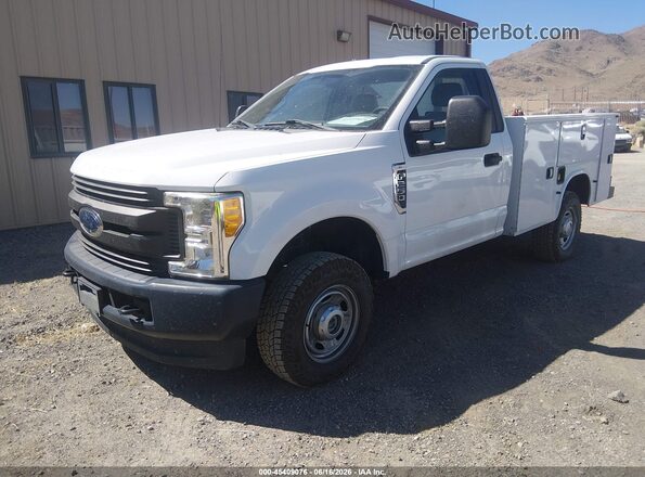 1FDBF2B68HEE28977 2017 FORD F-250 Белый Передняя левая четверть