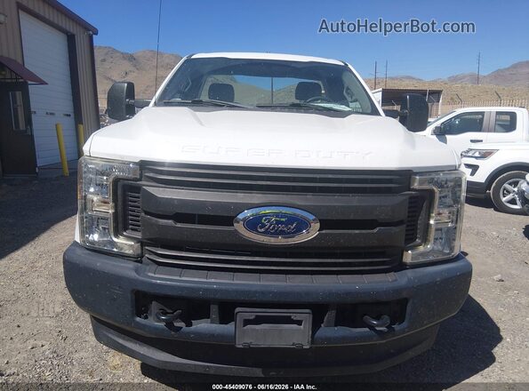 1FDBF2B68HEE28977 2017 FORD F-250 Белый Вид щитка приборов