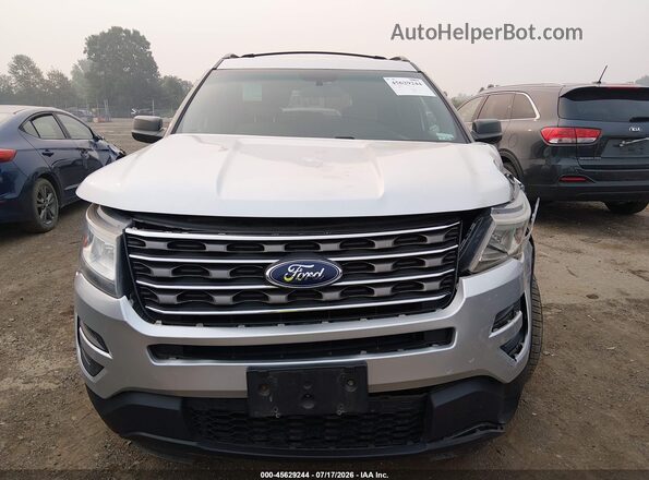 1FM5K7B84HGD08038 2017 FORD EXPLORER Silver Widok zestawu wskaźników