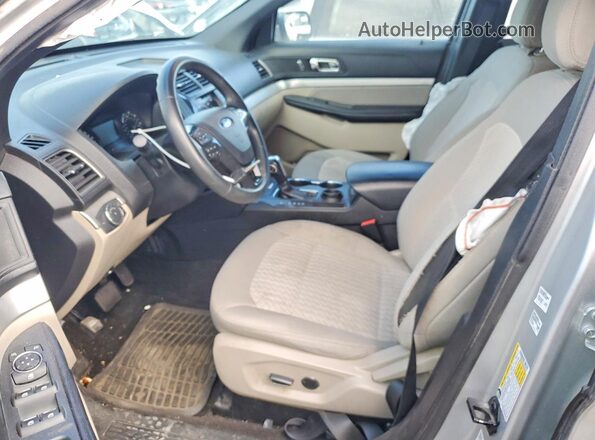 1FM5K7B89JGC06532 2018 FORD EXPLORER Silver Widok wnętrza z przodu
