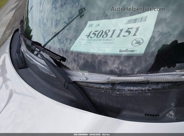 1FM5K7B8XJGC45131 2018 FORD EXPLORER Silver Widok z przodu