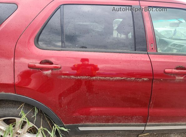 1FM5K7D80GGA42321 2016 FORD EXPLORER Red Rear interior view